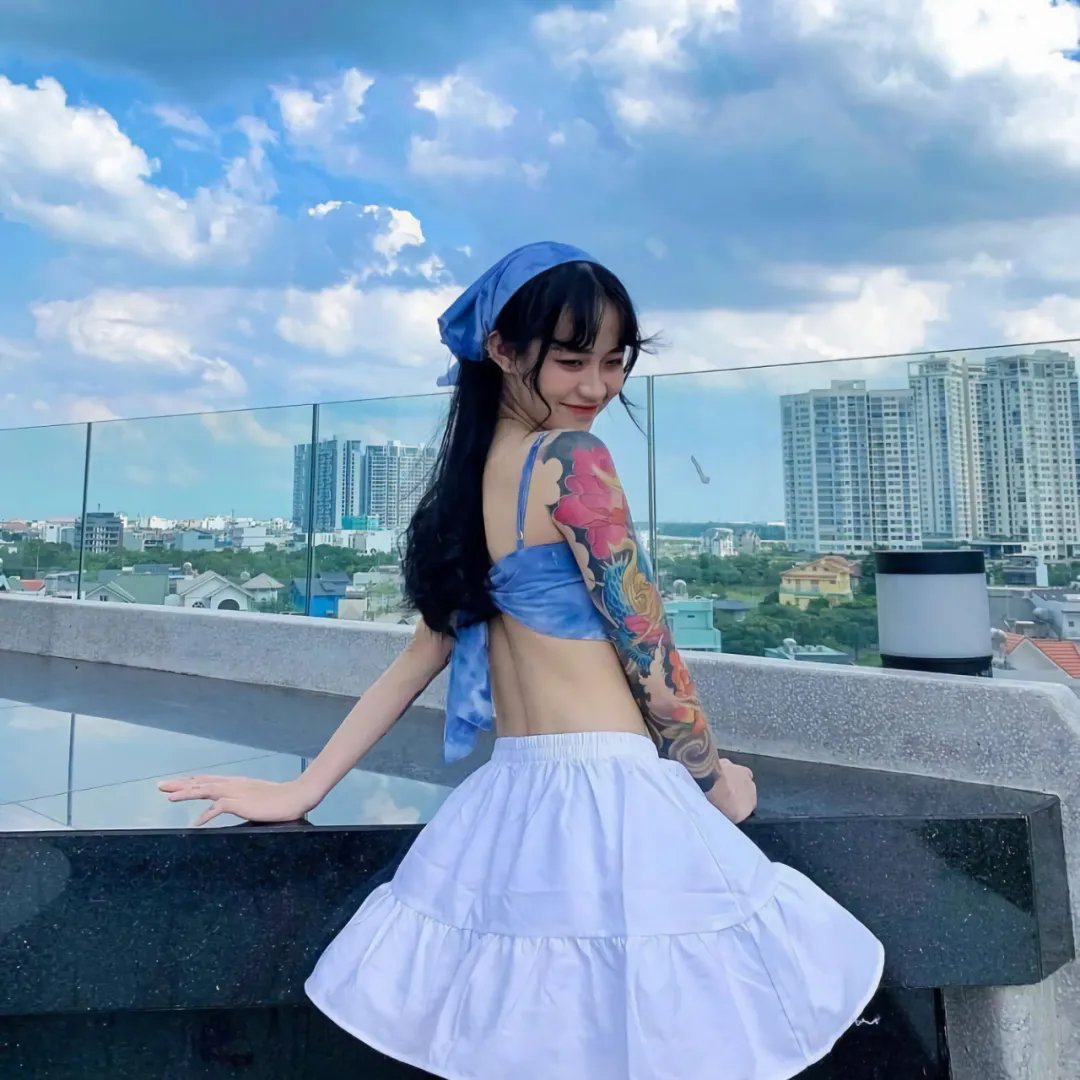 漆黑塔林